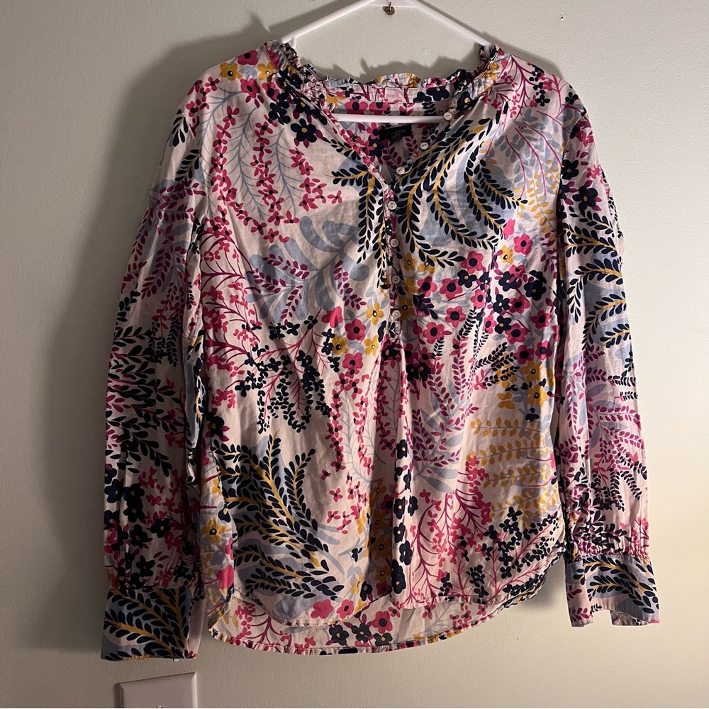 Talbots White Floral Blouse size medium